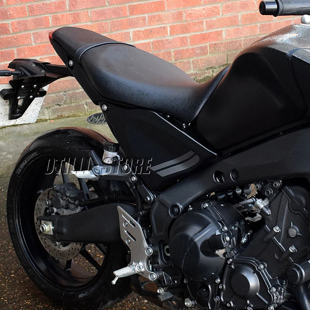 Carbon Fiber Side Covers For Yamaha MT-09 FZ-09 - 2014 to 2020