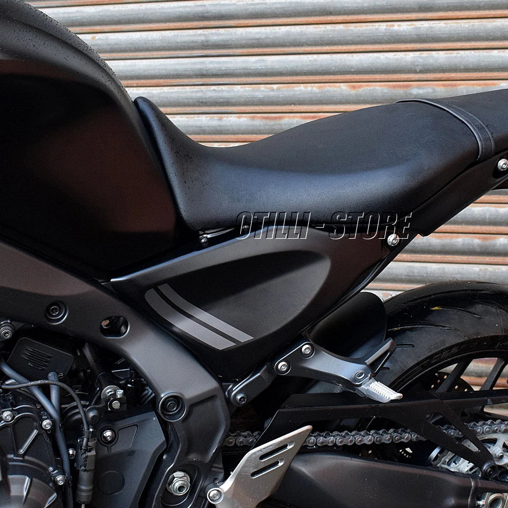 Carbon Fiber Side Covers For Yamaha MT-09 FZ-09 - 2014 to 2020