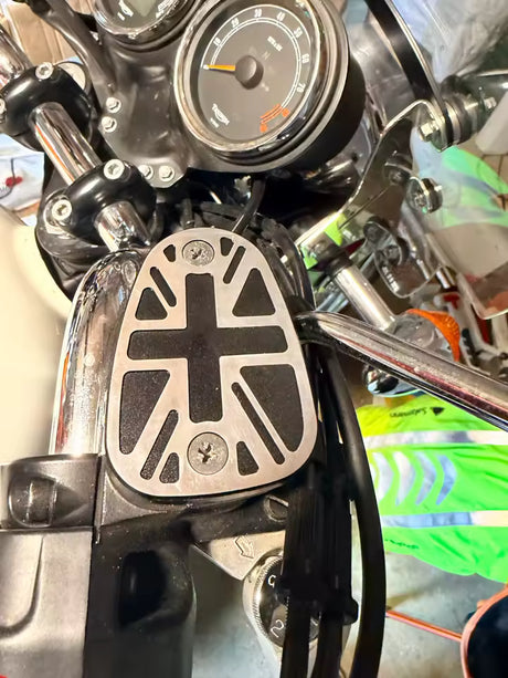 Front Brake Master Cylinder Cover For Triumph Bonneville / T100 / T120 / Speedmaster