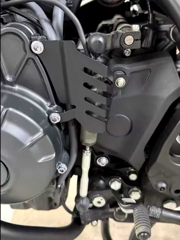 Shifter Sensor Cover Plate For Yamaha MT-09 / FZ-09 / Tracer 9 / XSR 900 - 2021 to 2027