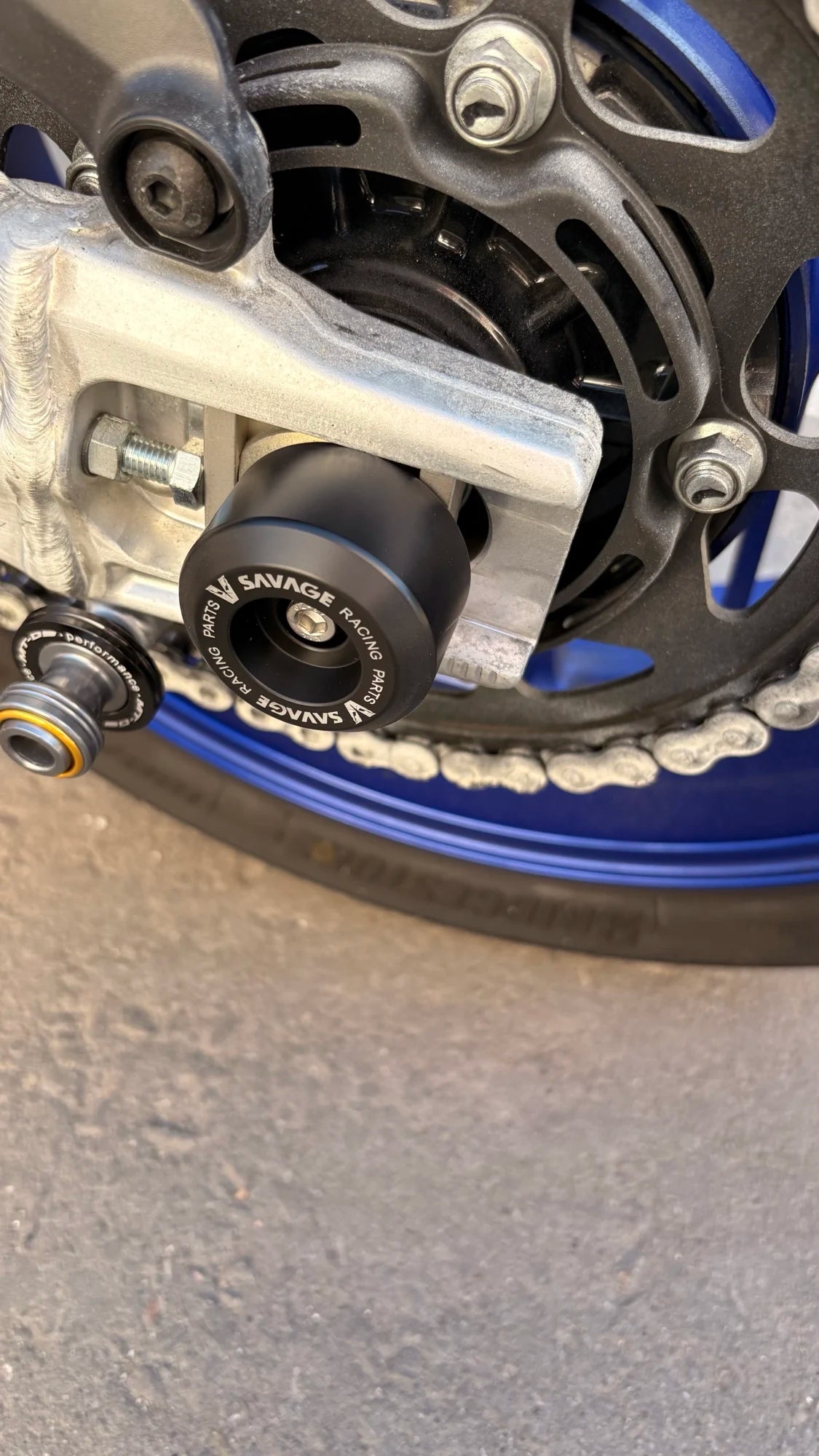 Front & Rear Axles Crash Sliders For Yamaha MT-09 - 2014 to 2023